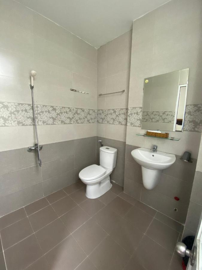 Phuong Vy 2 Hotel Dalat Bagian luar foto