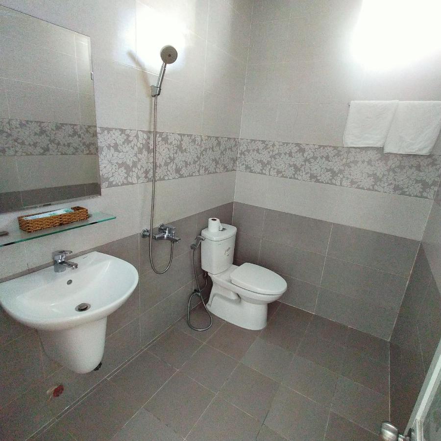 Phuong Vy 2 Hotel Dalat Bagian luar foto