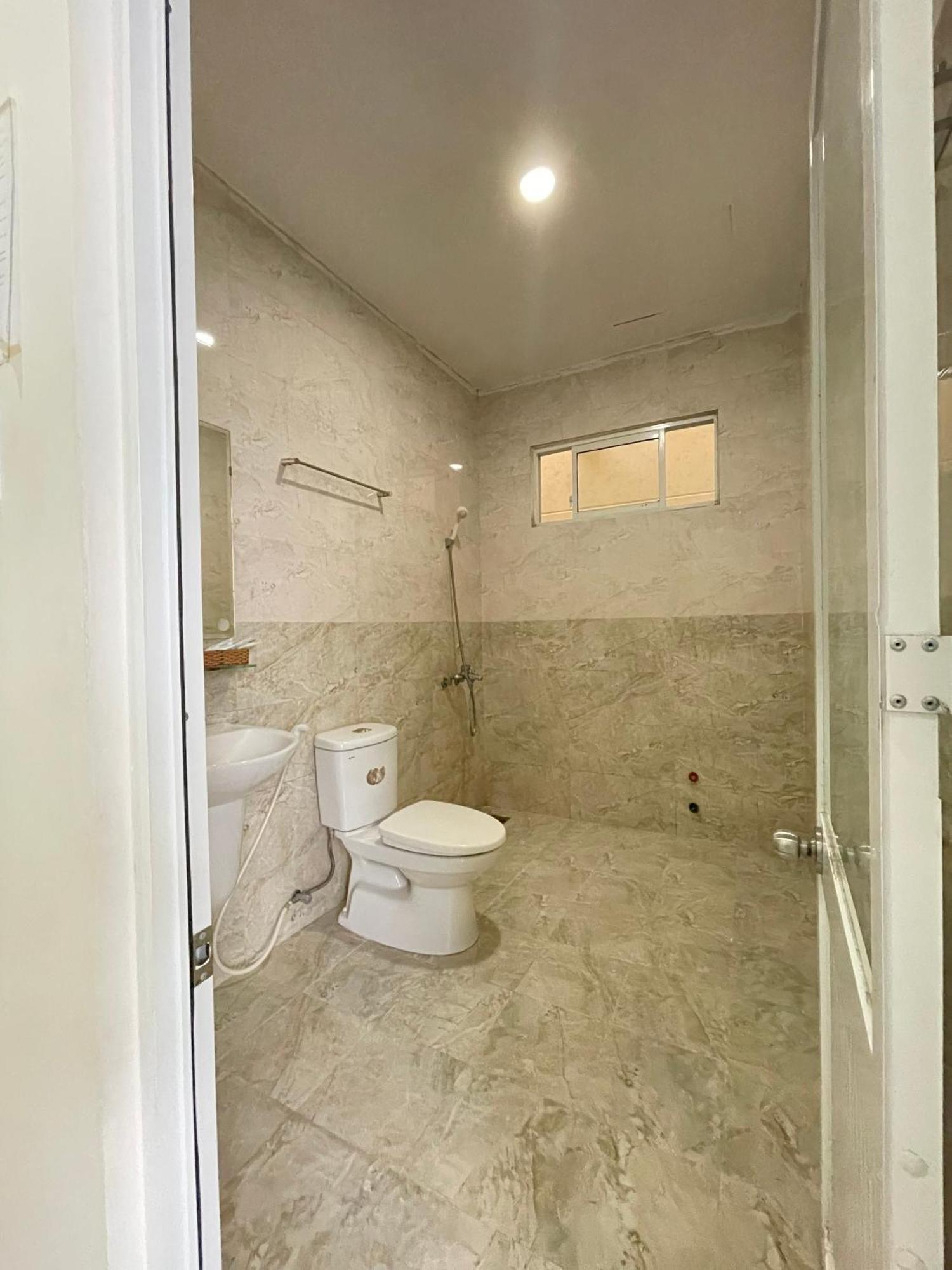 Phuong Vy 2 Hotel Dalat Bagian luar foto